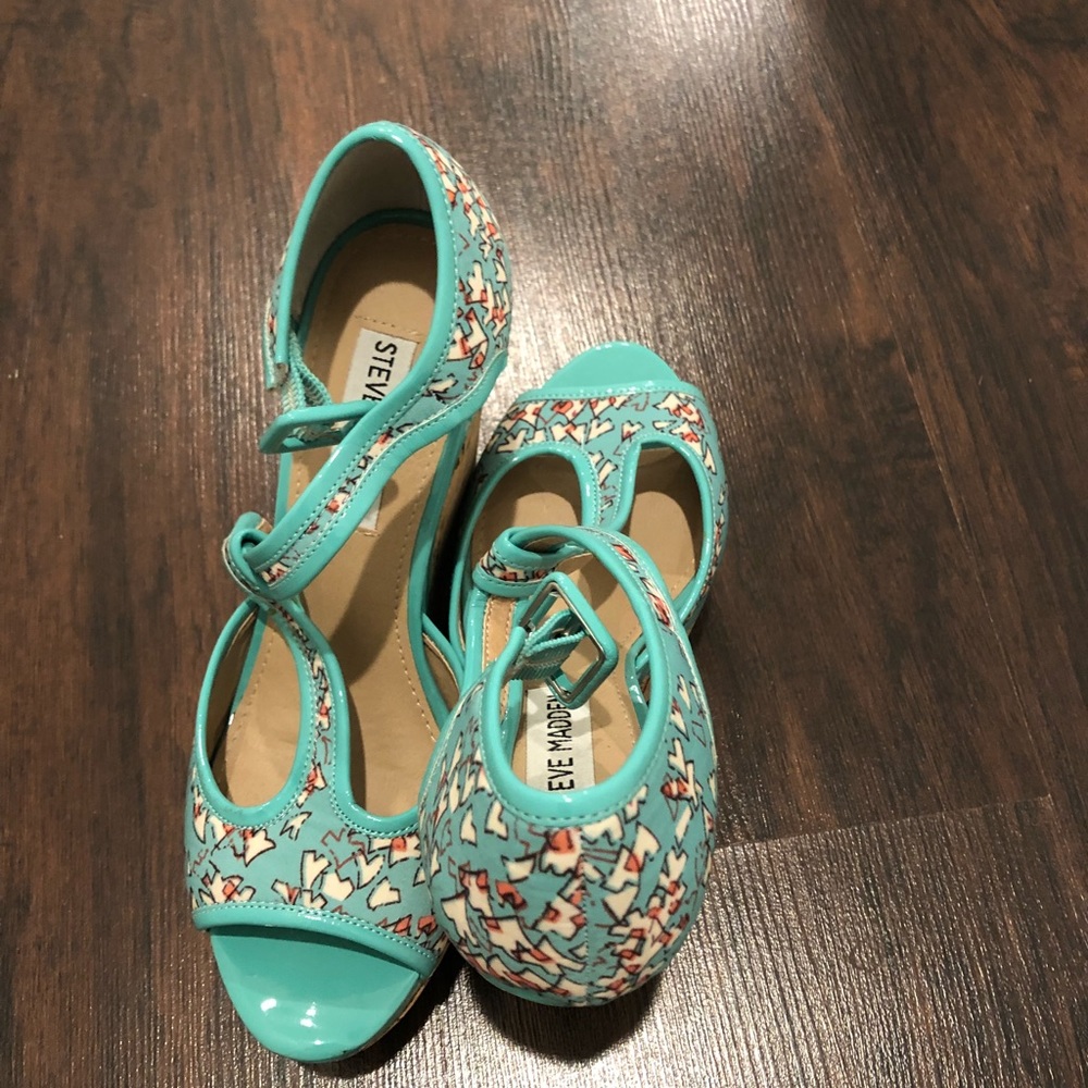 Steve-Madden WakeUp Wedges